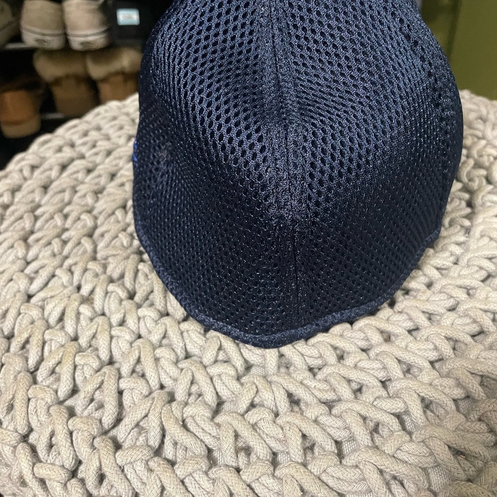 Bud Light Dark Blue Mesh Hat - Picture 3 of 5